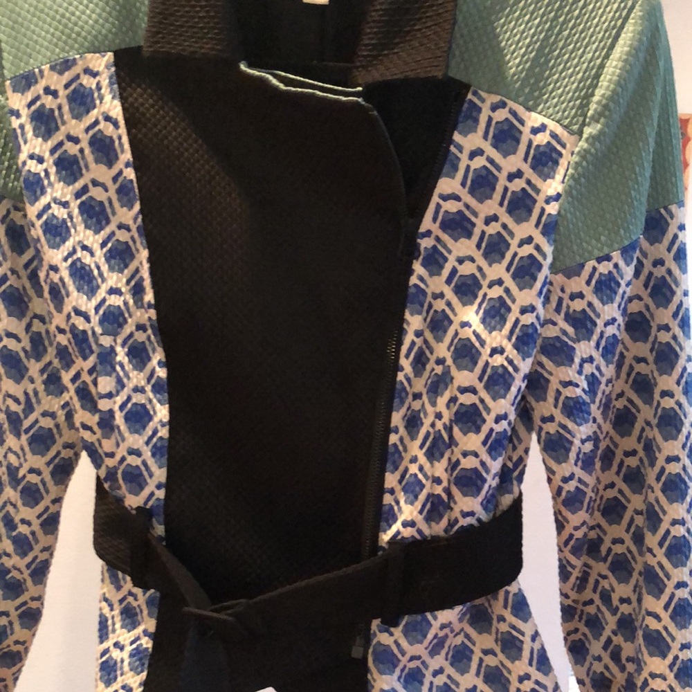 Blue & green patterned jacket - image 8